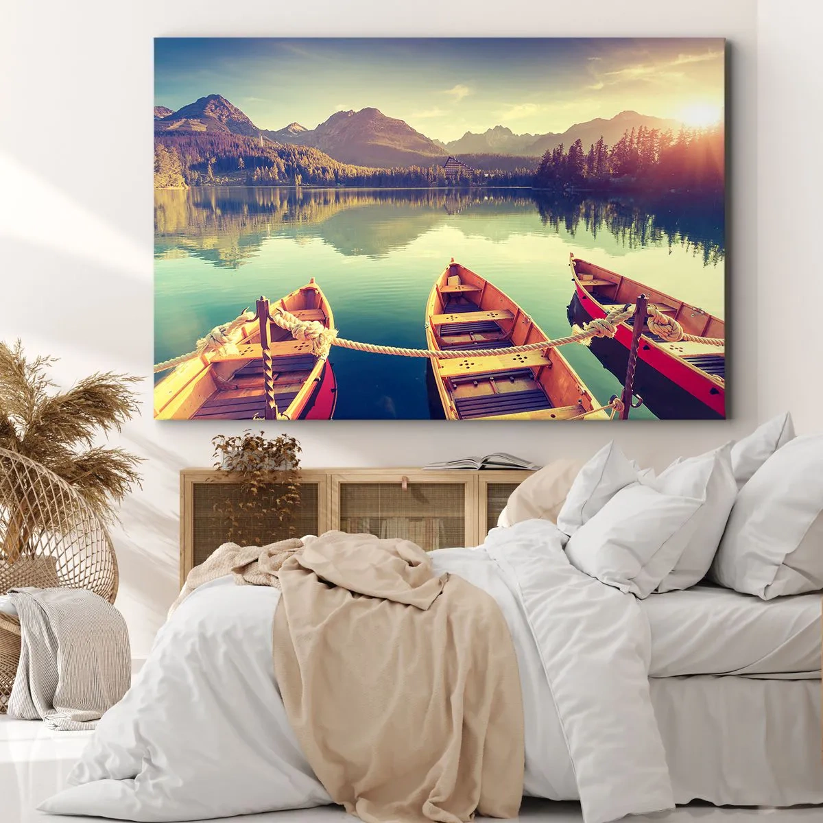 Tablou pe pânză Canvas - Bărci pe un lac liniștit înconjurat de munți la apus - 70x50cm - Pentru a trăi după legile sale - Decorațiune modernă pentru perete pentru living și dormitor ARTTOR