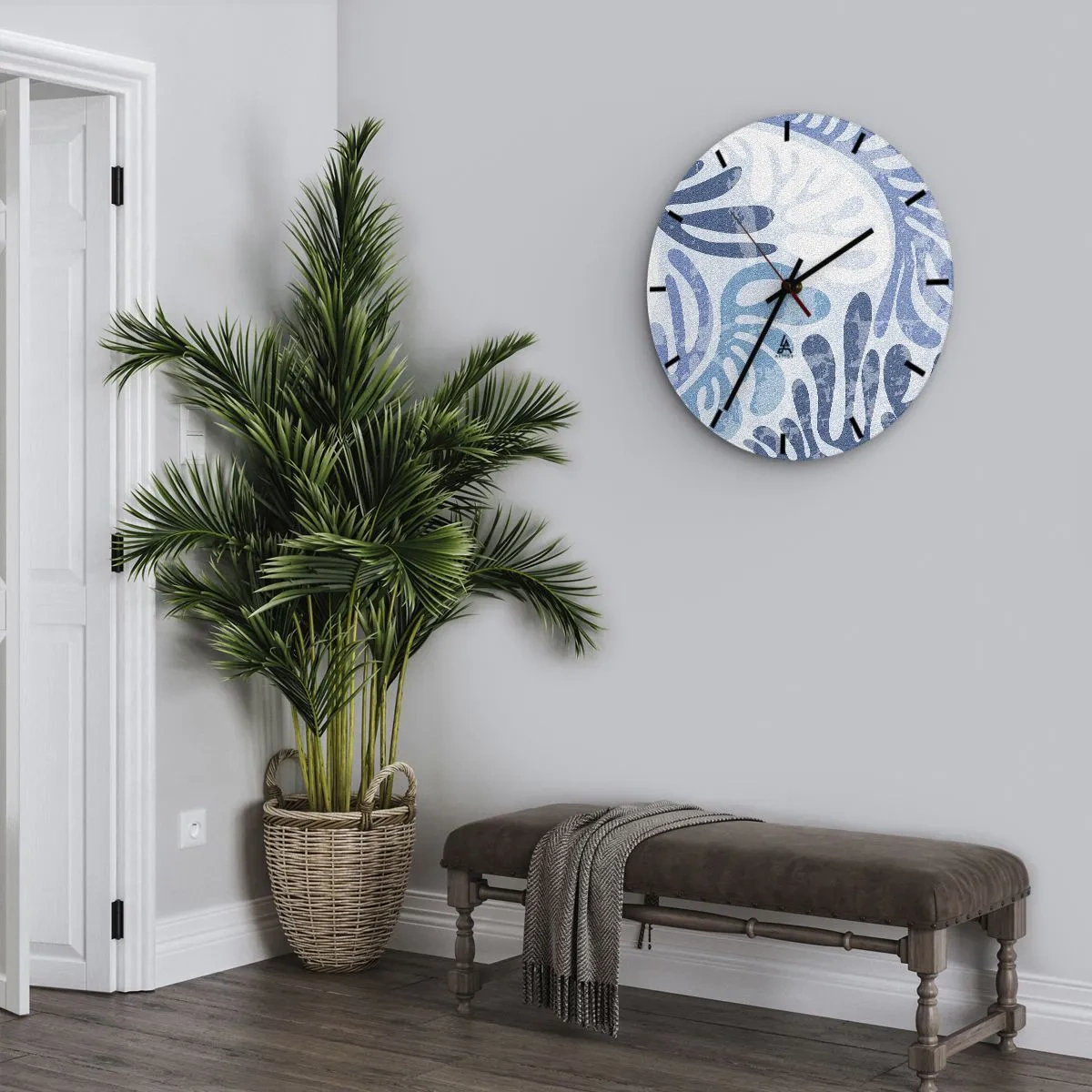 Ceas de perete - Ceas pe sticlă - Forme organice albastre pe un fundal deschis - 30x30cm - Ferigi albastre - Decorațiune modernă pentru perete pentru living, bucătărie și dormitor ARTTOR