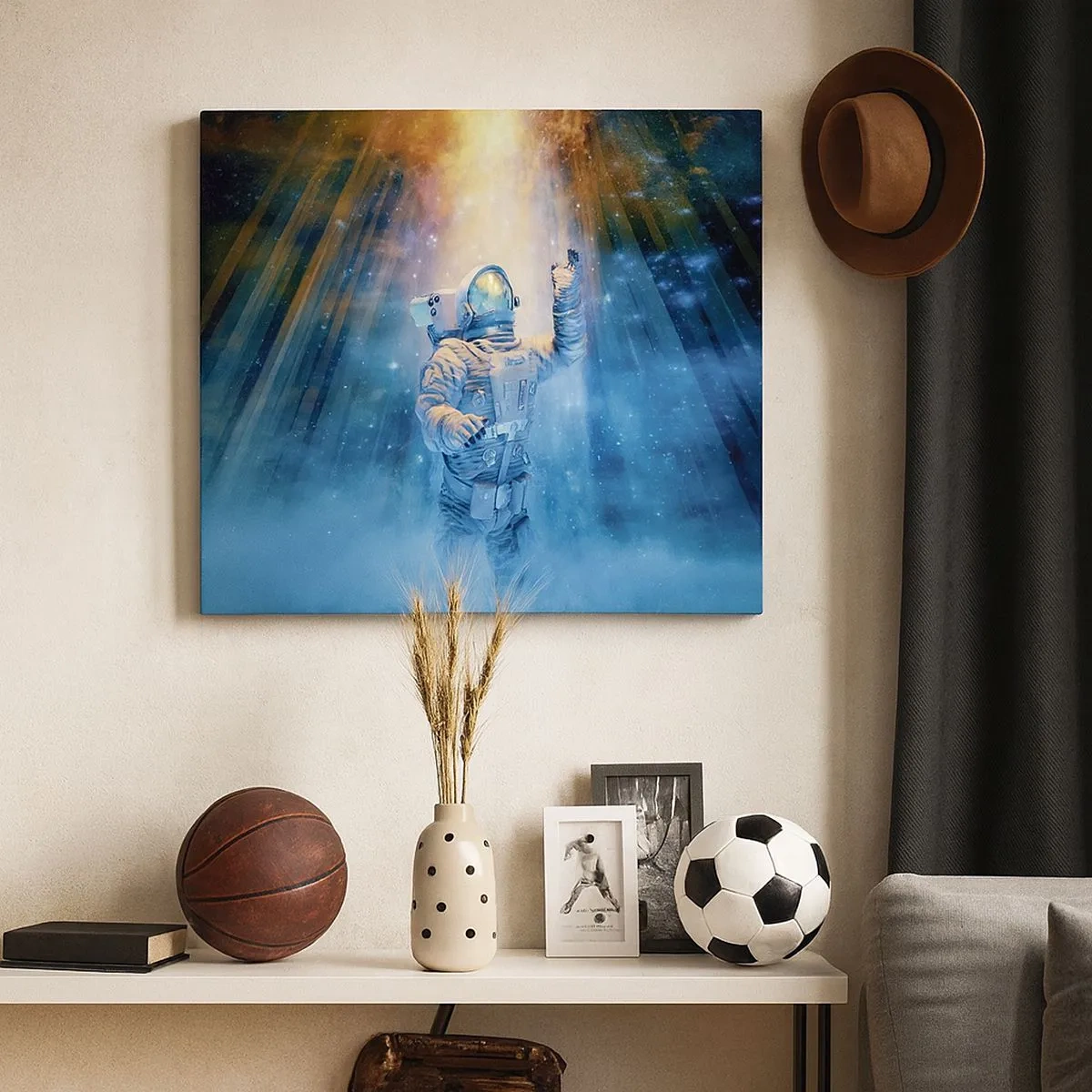 Tablou pe pânză Canvas - Astronautul în lumina unei explozii cosmice pline de stele - 70x50cm - În cele din urmă am ajuns - Decorațiune modernă pentru perete pentru living și dormitor ARTTOR