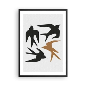 Poster în ramă neagră - Siluete stilizate de rândunele pe un fundal deschis - 50x70cm - Jocurile rândunelelor - Decorațiune modernă pentru perete pentru living și dormitor ARTTOR