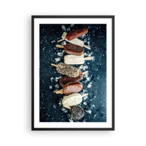 Poster în ramă neagră - Înghețată asortată înconjurată de gheață pe un cer întunecat - 50x70cm - Gustul unei veri fierbinți - Decorațiune modernă pentru perete pentru living și dormitor ARTTOR