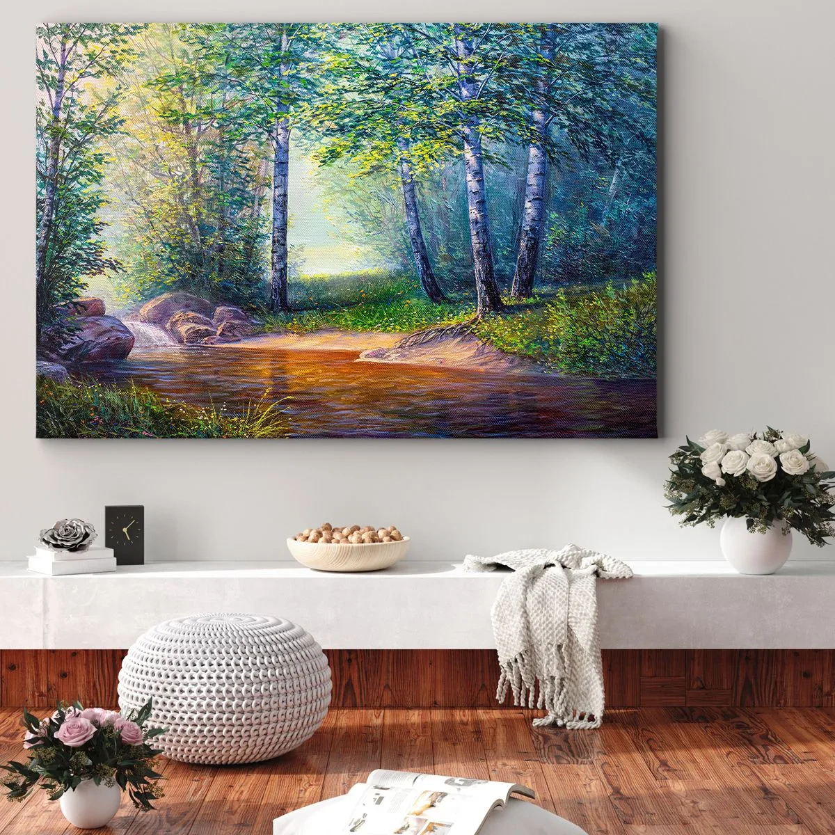 Tablou pe pânză Canvas - Un pârâu de pădure înconjurat de mesteceni și soare - 70x50cm - Cadru idilic - Decorațiune modernă pentru perete pentru living și dormitor ARTTOR