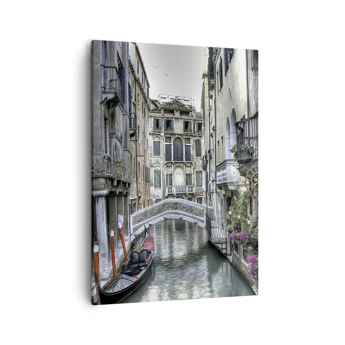 Tablou pe pânză - Timp de secole în reverie tăcută - 50x70 cm