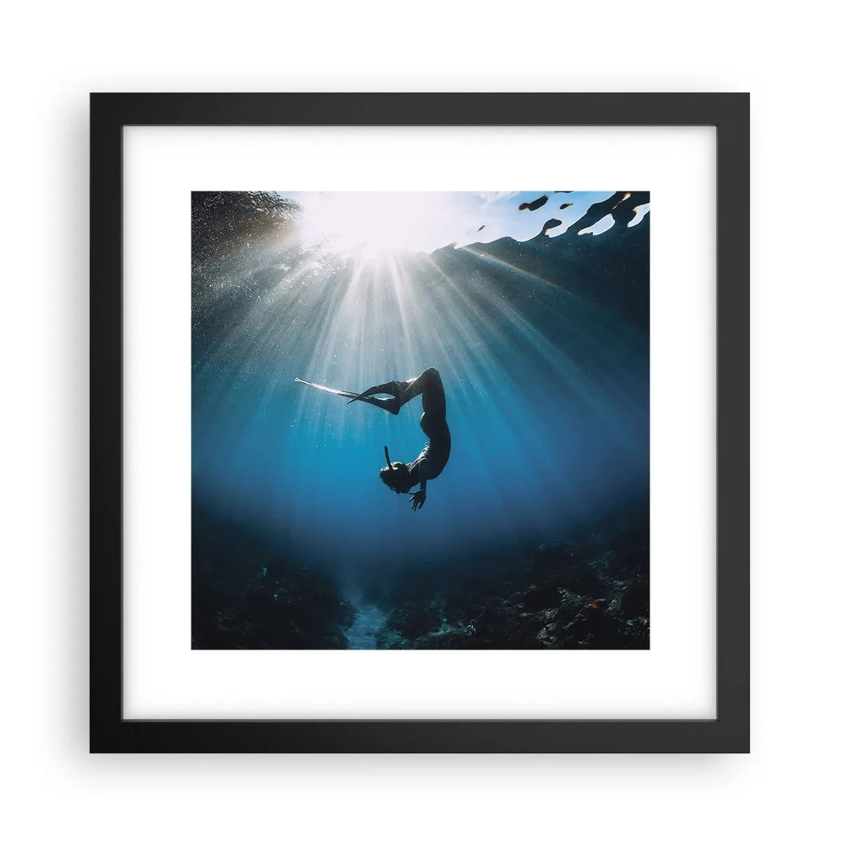 Poster în ramă neagră - Dans subacvatic - 30x30 cm