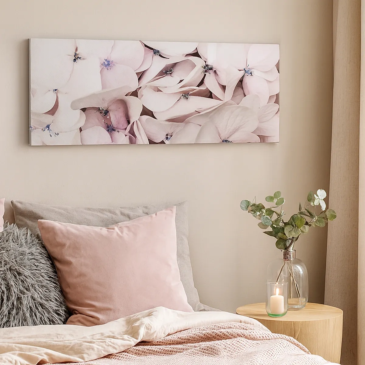 Tablou pe pânză - Într-un potop de flori - 30x30 cm