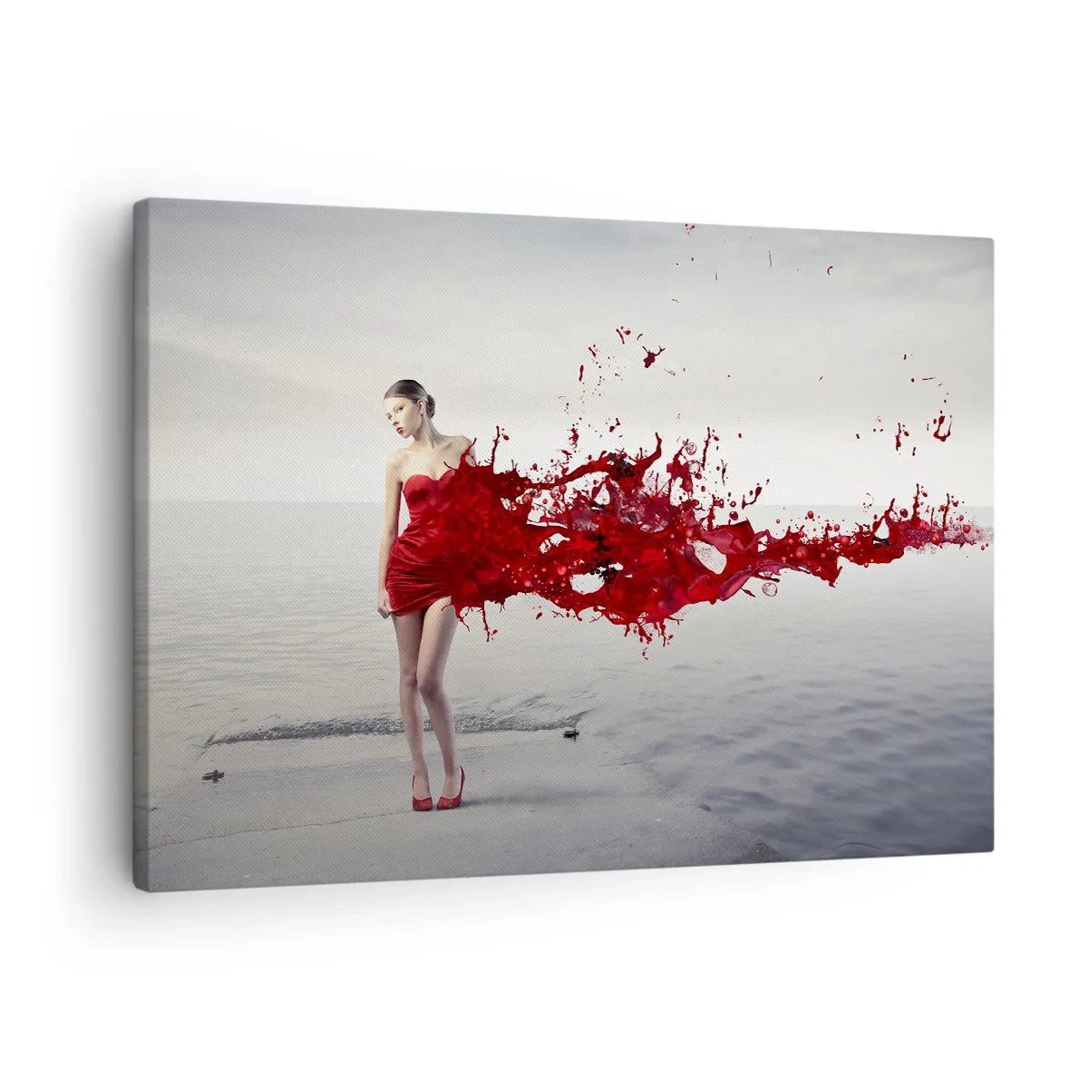 Tablou pe pânză Canvas - O femeie într-o rochie roșie într-o compoziție artistică lângă apă - 70x50cm - Pasională ca și stacojiul - Decorațiune modernă pentru perete pentru living și dormitor ARTTOR