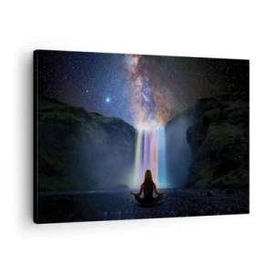 Tablou pe pânză Canvas - Meditație în fața unei cascade printre stele - 70x50cm - Armonie absolută - Decorațiune modernă pentru perete pentru living și dormitor ARTTOR