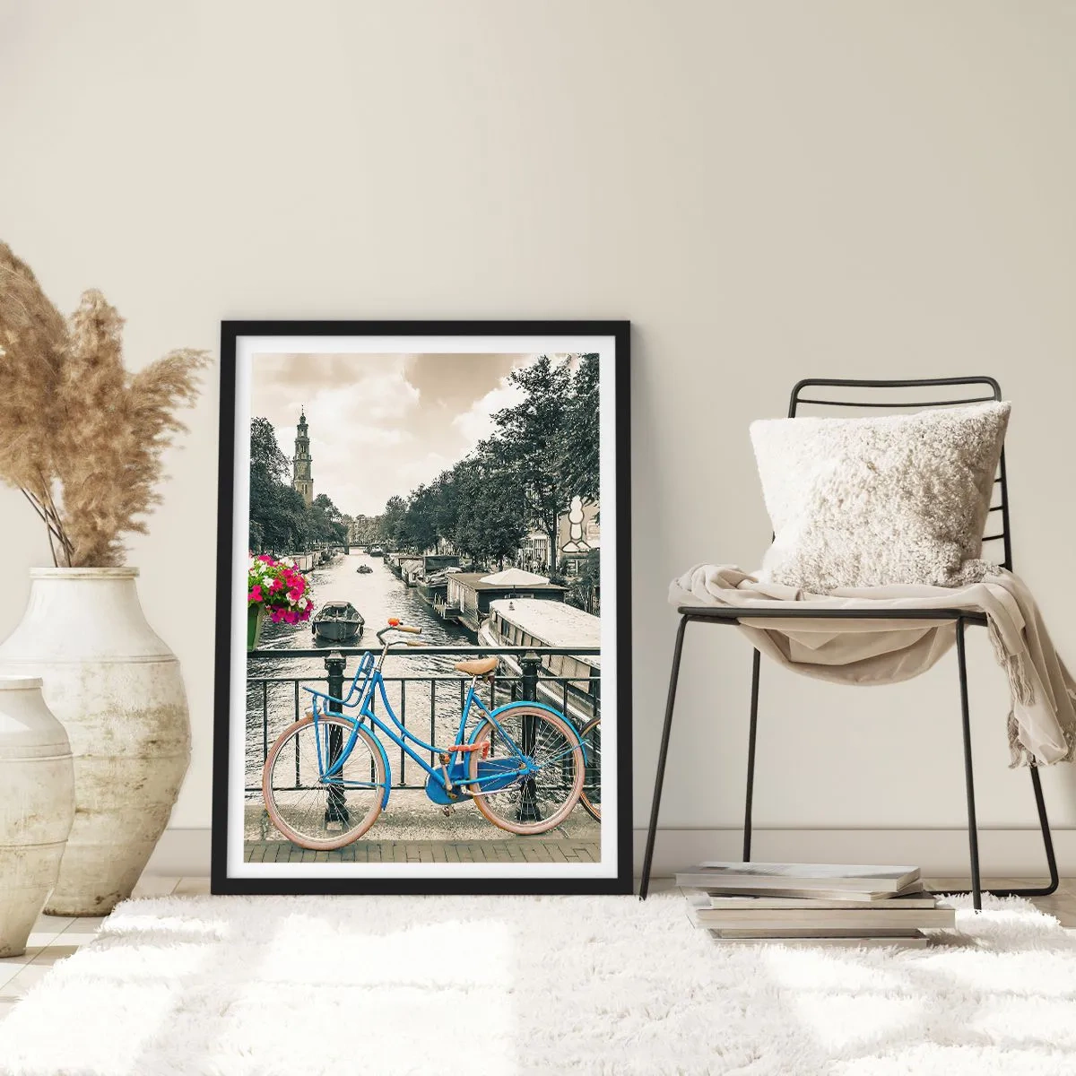 Poster în ramă neagră - Culorile unui canal din Amsterdam - 61x91 cm