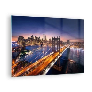 Tablou pe sticlă - Podul pe fundalul panoramei orașului de seară cu zgârie-nori iluminați - 70x50cm - Pe un pod luminos către inima orașului - Decorațiune modernă pentru perete pentru living și dormitor ARTTOR