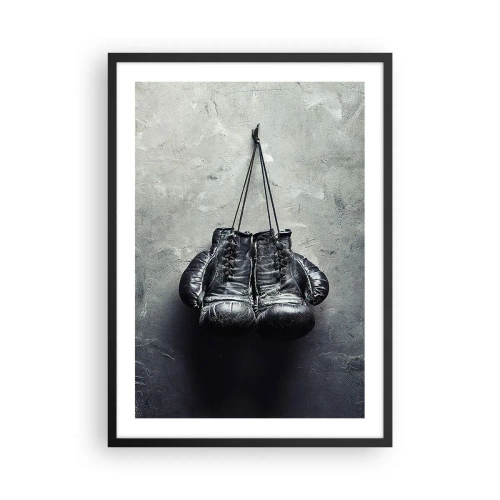 Poster în ramă neagră - Mănuși de box negre atârnate de o sfoară - 50x70cm - Timp de luptă și timp de pace - Decorațiune modernă pentru perete pentru living și dormitor ARTTOR