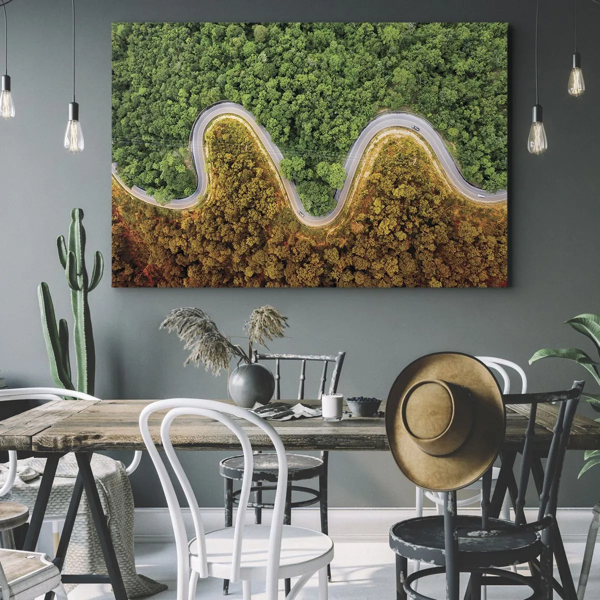 Tablou pe pânză Canvas - Un drum șerpuitor prin pădure văzut din perspectiva unei păsări - 70x50cm - Frontiere și defilee - Decorațiune modernă pentru perete pentru living și dormitor ARTTOR