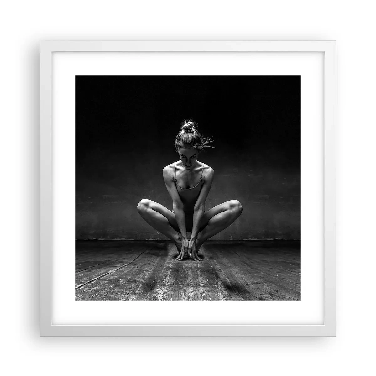 Poster în ramă albă - Energie de dans concentrată - 40x40 cm