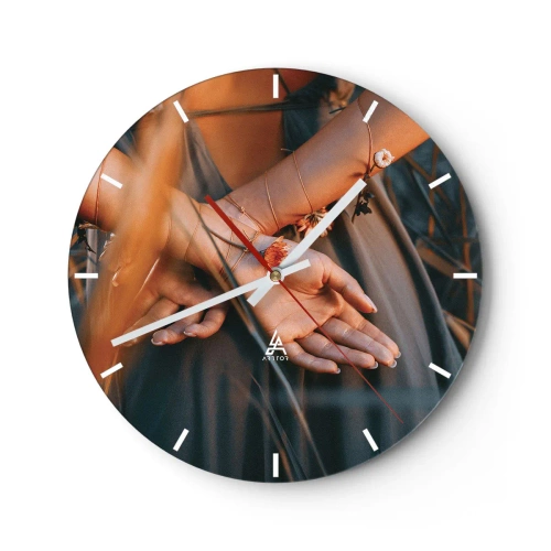 Ceas de perete - Ceas pe sticlă - Prim-plan cu mâini împreunate împletite cu plante - 30x30cm - Legată de natură - Decorațiune modernă pentru perete pentru living, bucătărie și dormitor ARTTOR