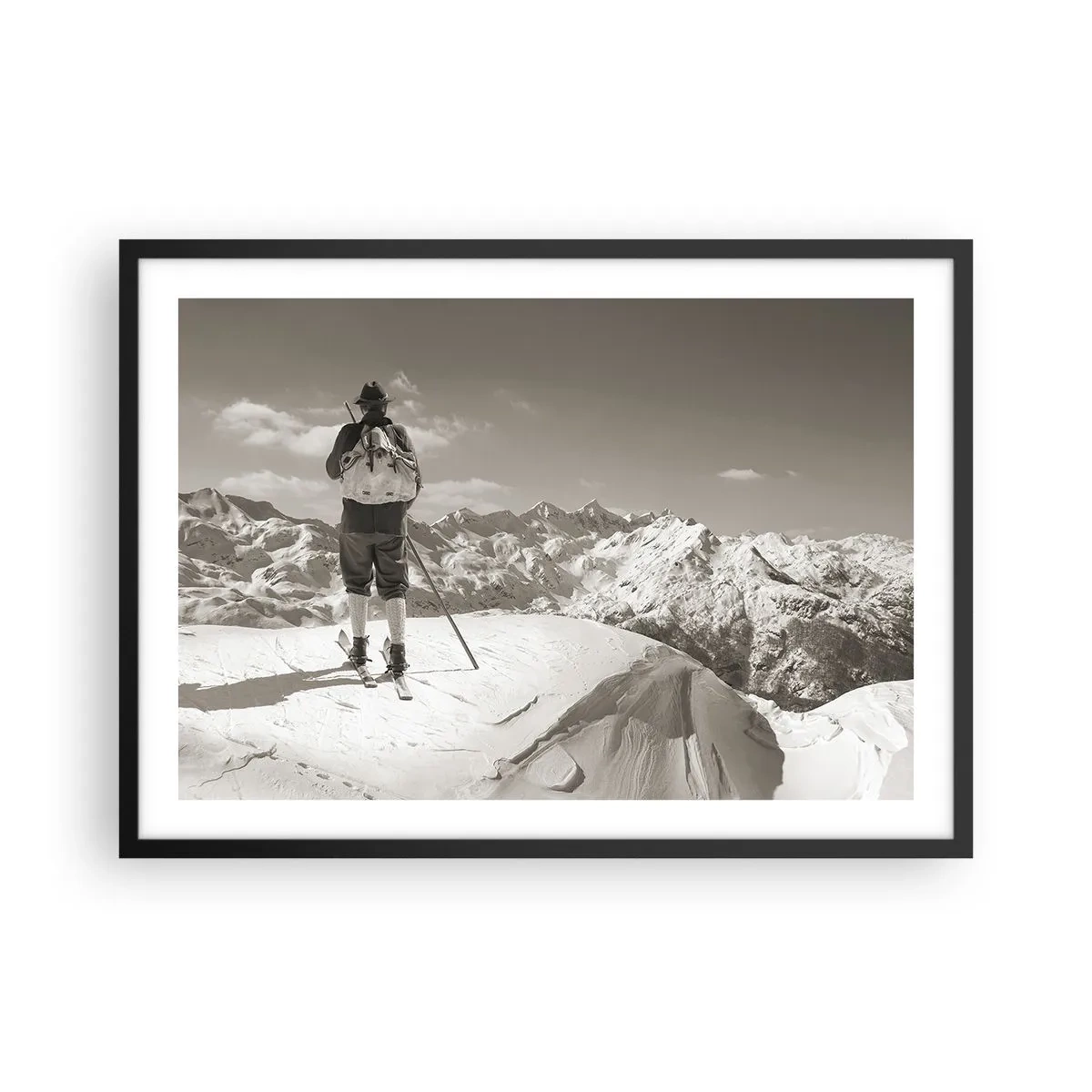 Poster în ramă neagră - Și munții sunt la fel - 70x50 cm
