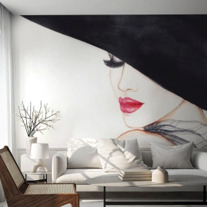 Tapet Premium Sand - Eleganță și senzualitate - Femeie, buze rosii, Pălărie neagră - 350x256 cm