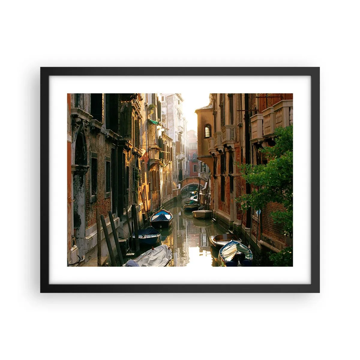 Poster în ramă neagră - Pe o străduță venețiană - 50x40 cm