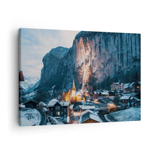 Tablou pe pânză Canvas - Un sat pitoresc de iarnă înconjurat de munți - 70x50cm - Spiritul luminos al iernii - Decorațiune modernă pentru perete pentru living și dormitor ARTTOR