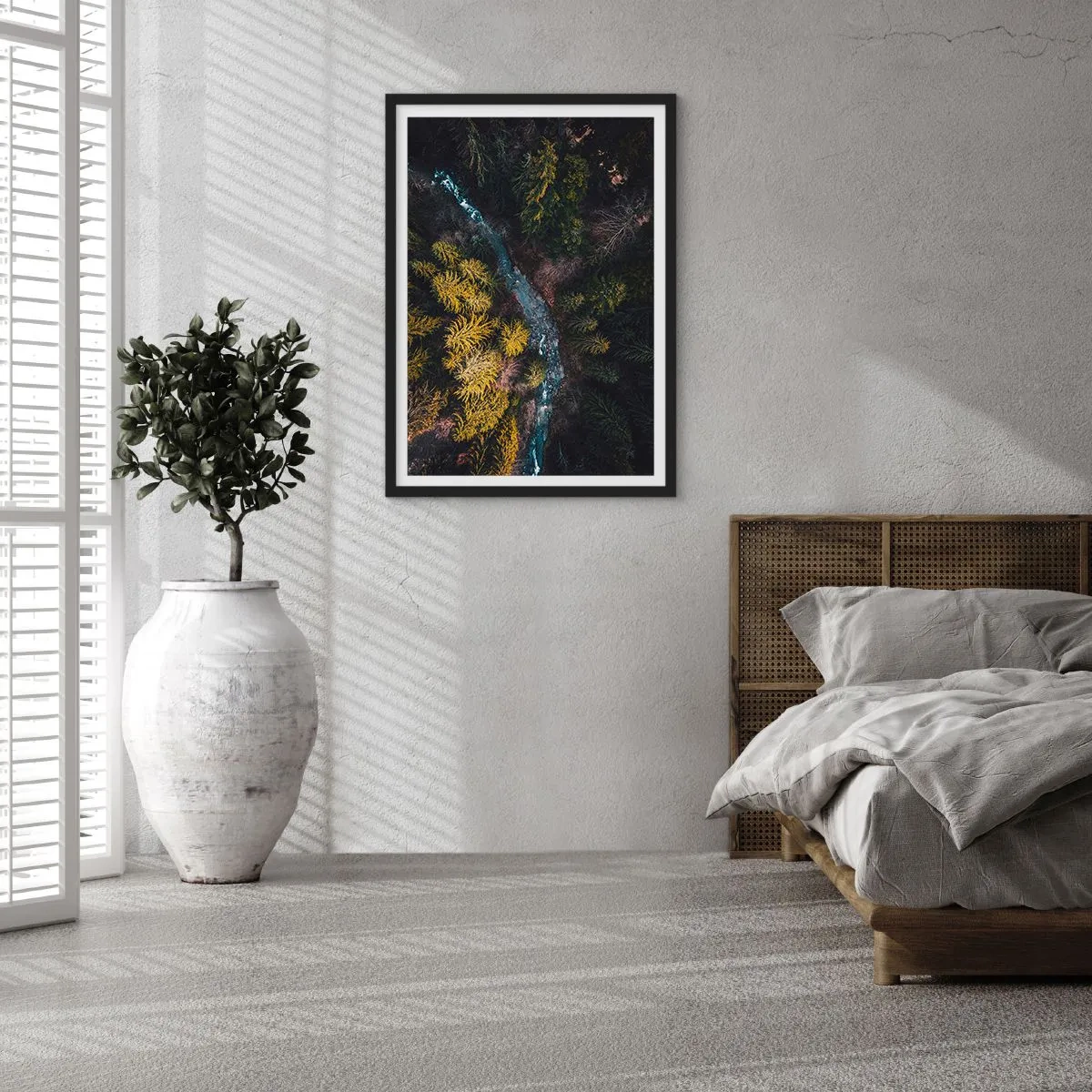 Poster în ramă neagră - O vedere de sus a unui pârâu de pădure - 50x70cm - Rapid și mai rapid - Decorațiune modernă pentru perete pentru living și dormitor ARTTOR
