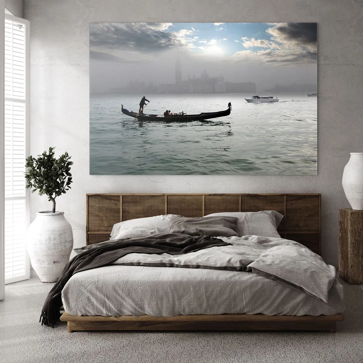 Tablou pe sticlă - Gondolă pe apele Veneției într-o dimineață cețoasă - 70x50cm - Un oraș fabulos de apă și ceață - Decorațiune modernă pentru perete pentru living și dormitor ARTTOR