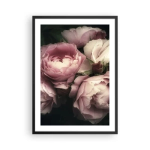 Poster în ramă neagră - Bujori roz într-un aranjament elegant și clasic - 50x70cm - Farmecul belle epoque - Decorațiune modernă pentru perete pentru living și dormitor ARTTOR