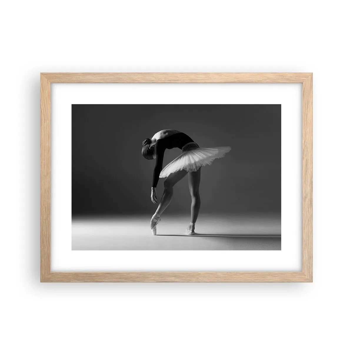 Poster în ramă de stejar deschis - Bella balerina - 40x30 cm