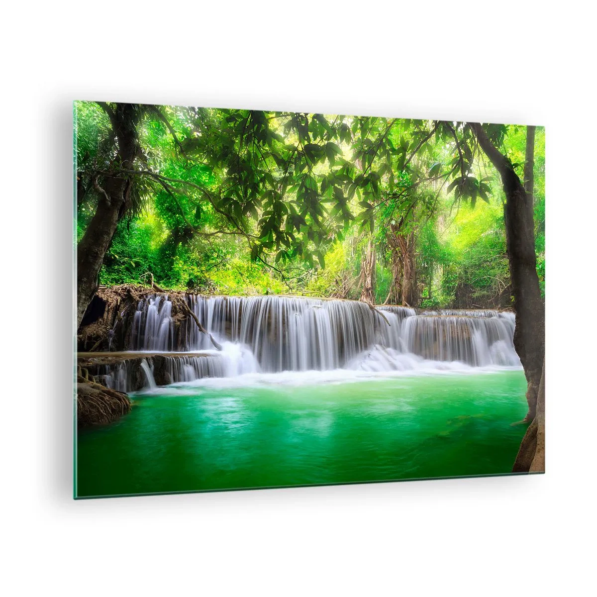 Tablou pe sticlă - O cascadă într-o pădure tropicală cu apă cristalină - 70x50cm - Cascada verde - Decorațiune modernă pentru perete pentru living și dormitor ARTTOR