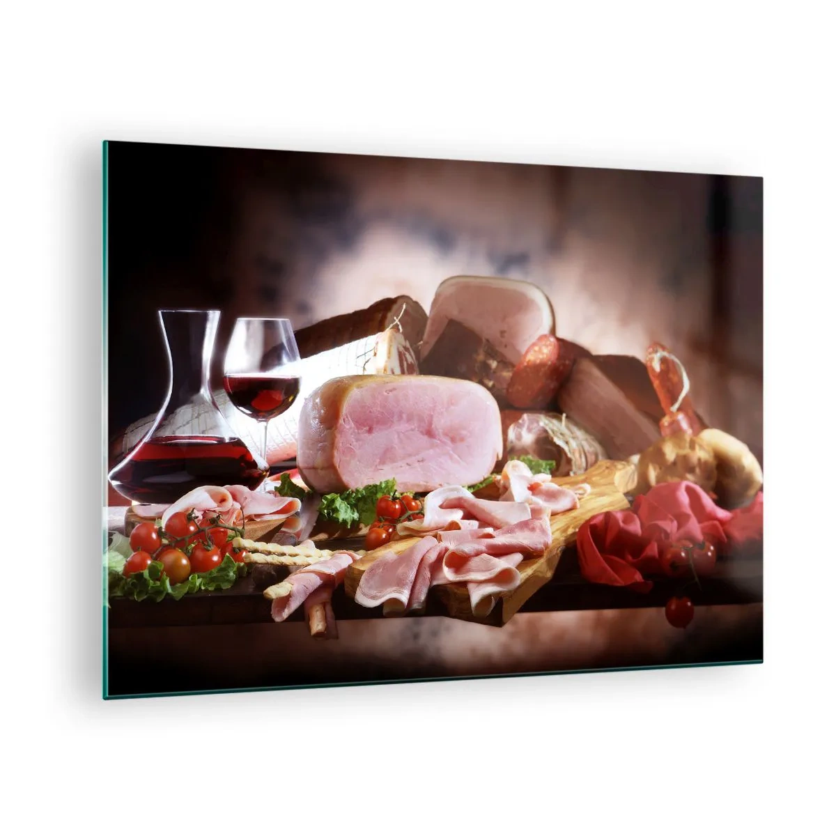 Tablou pe sticlă - Masă de bucătărie cu mezeluri, vin și legume proaspete - 70x50cm - Un vis culinar cu o carafă - Decorațiune modernă pentru perete pentru living și dormitor ARTTOR