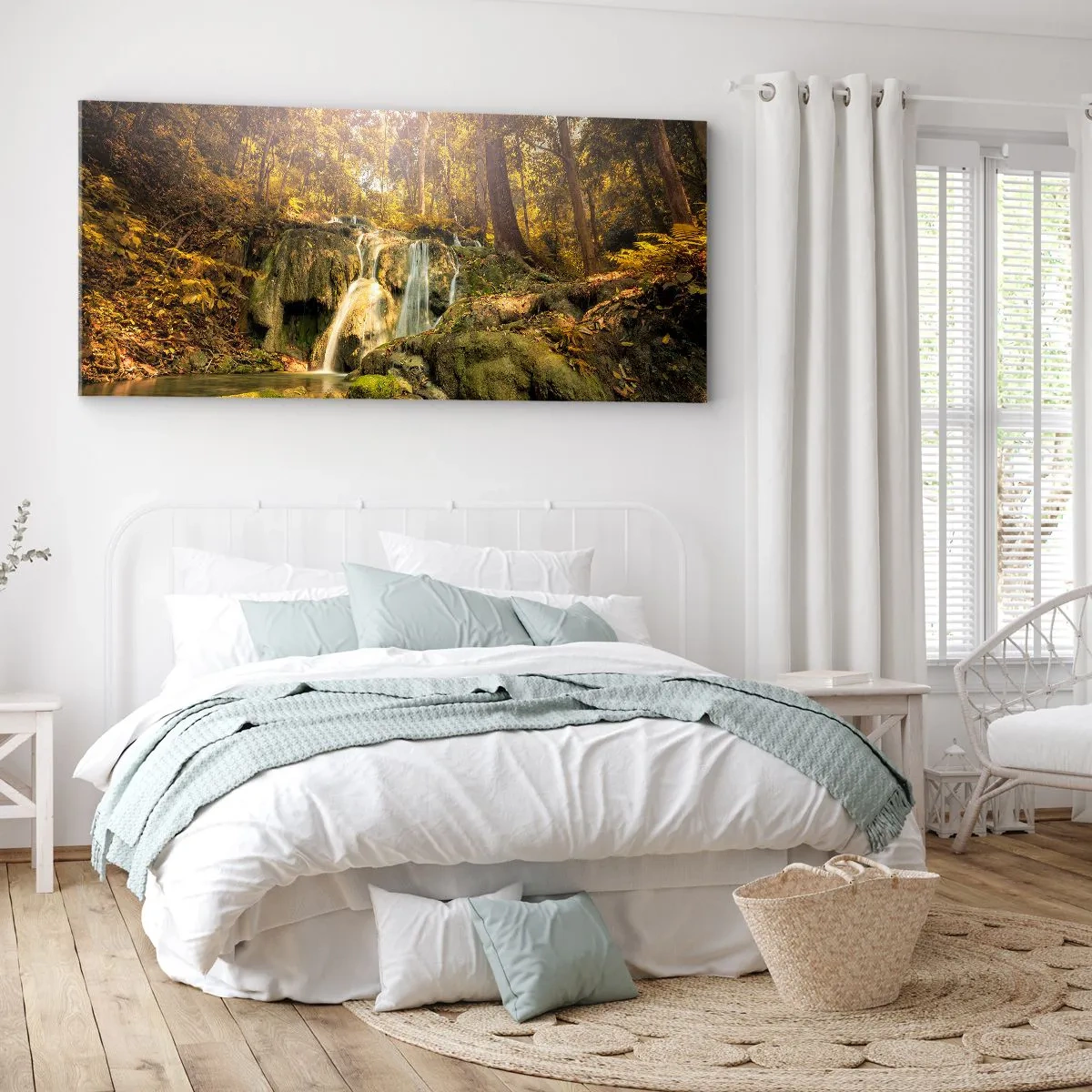 Tablou pe pânză - Cascada de pădure în verde - 90x30 cm