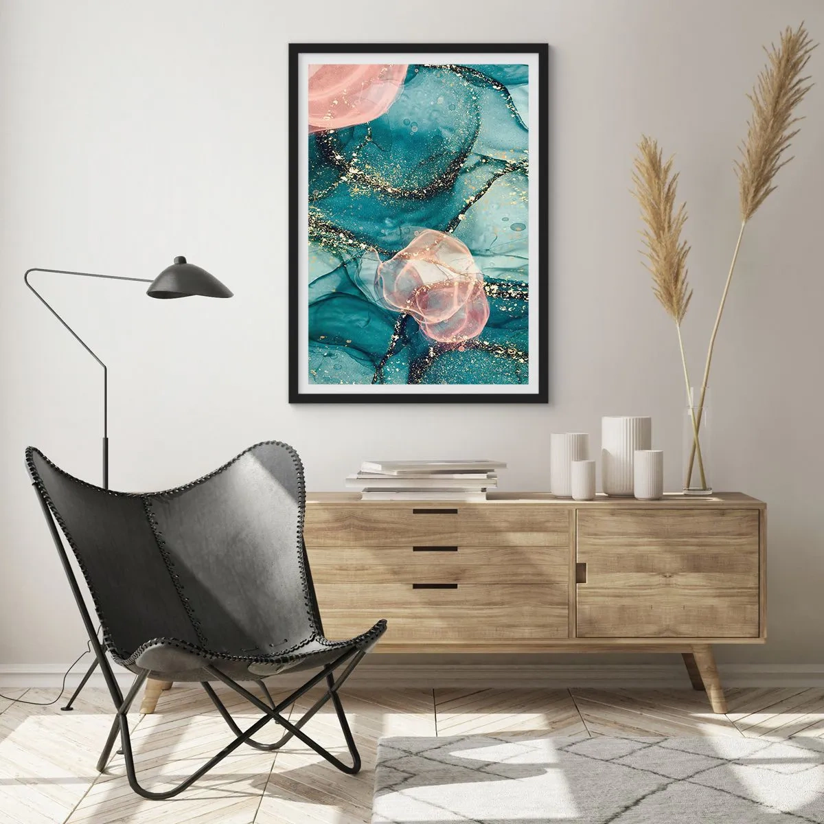Poster în ramă neagră - O compoziție abstractă în nuanțe de turcoaz și auriu. - 50x70cm - Mătase albastră, tul roz - Decorațiune modernă pentru perete pentru living și dormitor ARTTOR