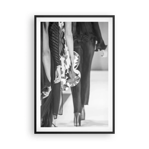 Poster în ramă neagră - Paradă elegantă - 61x91 cm