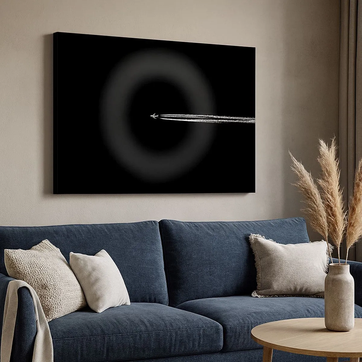 Tablou pe pânză Canvas - Un avion cu reacție cu o dâră de condensare vizibilă pe un fundal negru - 70x50cm - Într-o altă dimensiune - Decorațiune modernă pentru perete pentru living și dormitor ARTTOR