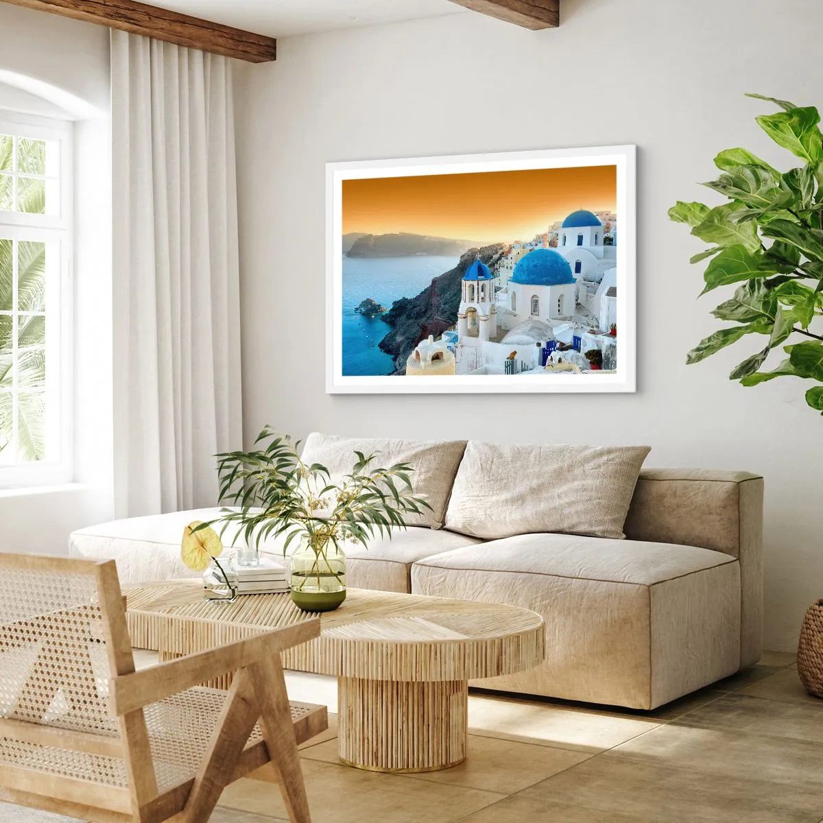 Poster în ramă albă - Santorini - îmbrățișat de stânci - 100x70 cm