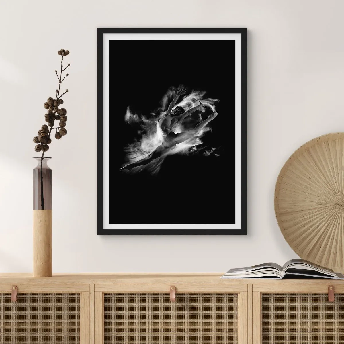 Poster în ramă neagră - Oprit în zbor - 30x40 cm