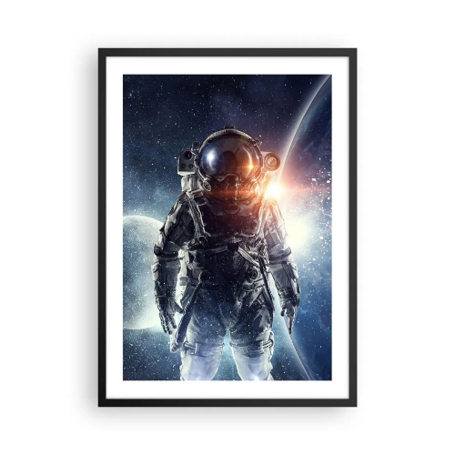 Poster în ramă neagră - Astronaut în spațiu cu planete și stele în fundal - 50x70cm - Aventură spațială - Decorațiune modernă pentru perete pentru living și dormitor ARTTOR