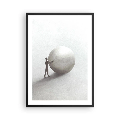 Poster în ramă neagră - O figură minimalistă cu o minge mare pe un fundal neutru. - 50x70cm - Jocul vieții - Decorațiune modernă pentru perete pentru living și dormitor ARTTOR
