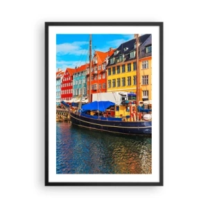 Poster în ramă neagră - Case de locuit colorate pe un canal cu o barcă - 50x70cm - Portul vesel - Decorațiune modernă pentru perete pentru living și dormitor ARTTOR