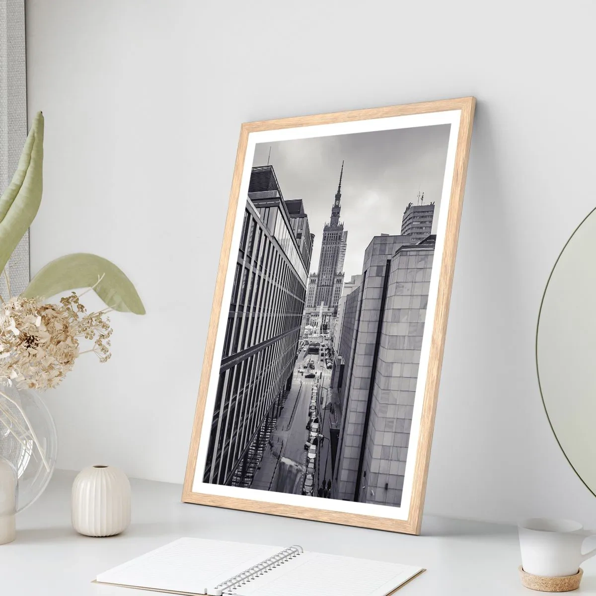 Poster în ramă de stejar deschis - Vale citadină din Varșovia - 50x70 cm