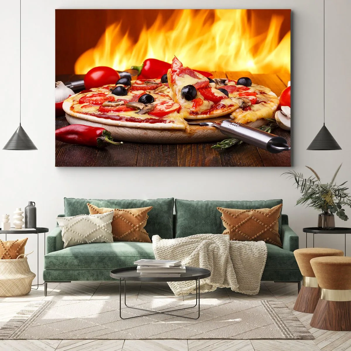 Tablou pe pânză Canvas - Pizza cu măsline, roșii și ardei pe un fundal de flăcări - 70x50cm - From Italy with love - Decorațiune modernă pentru perete pentru living și dormitor ARTTOR