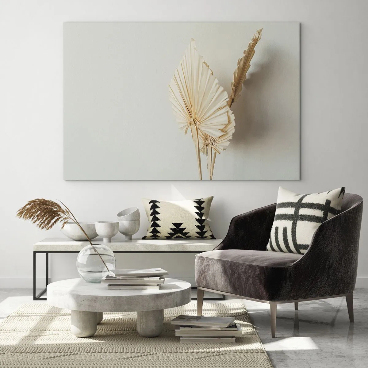 Tablou pe sticlă - Frunze de palmier uscate în tonuri de bej pe un fundal deschis - 70x50cm - Când este nevoie de ușurare - Decorațiune modernă pentru perete pentru living și dormitor ARTTOR