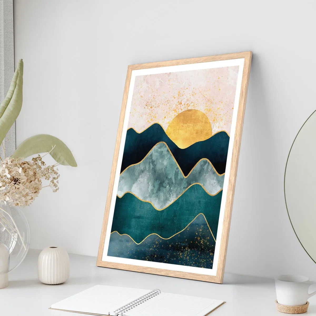 Poster în ramă de stejar deschis - Dincolo de șapte munți - 70x100 cm