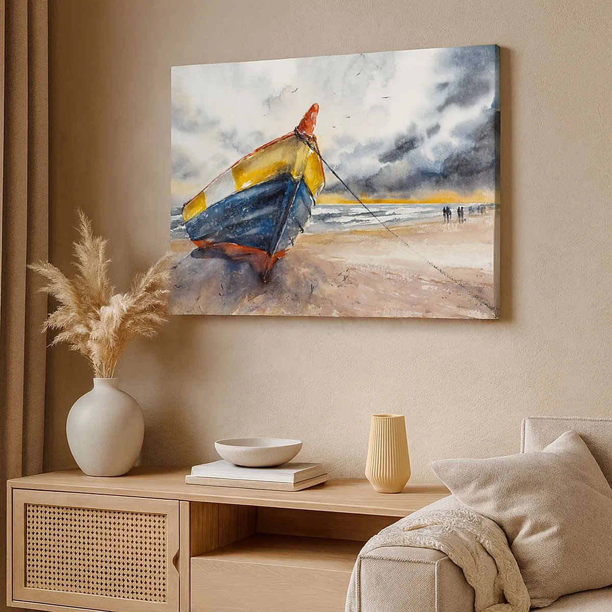 Tablou pe pânză Canvas - O barcă pitorească pe plajă sub un cer înnorat - 70x50cm - Se odihnește pe țărm - Decorațiune modernă pentru perete pentru living și dormitor ARTTOR