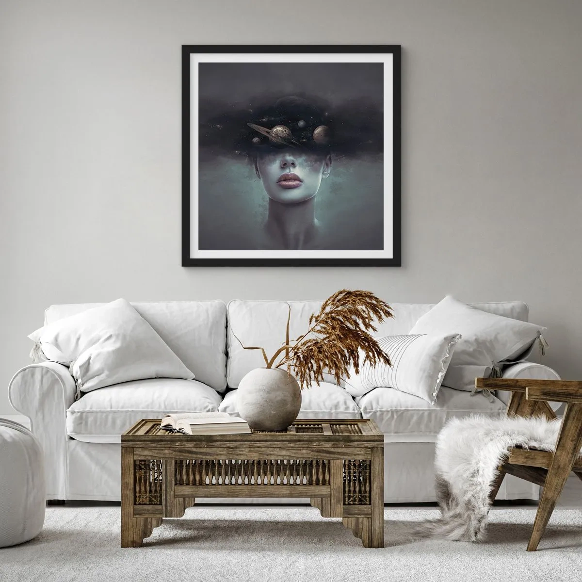 Poster în ramă neagră - Și planetele o iau razna... - 60x60 cm