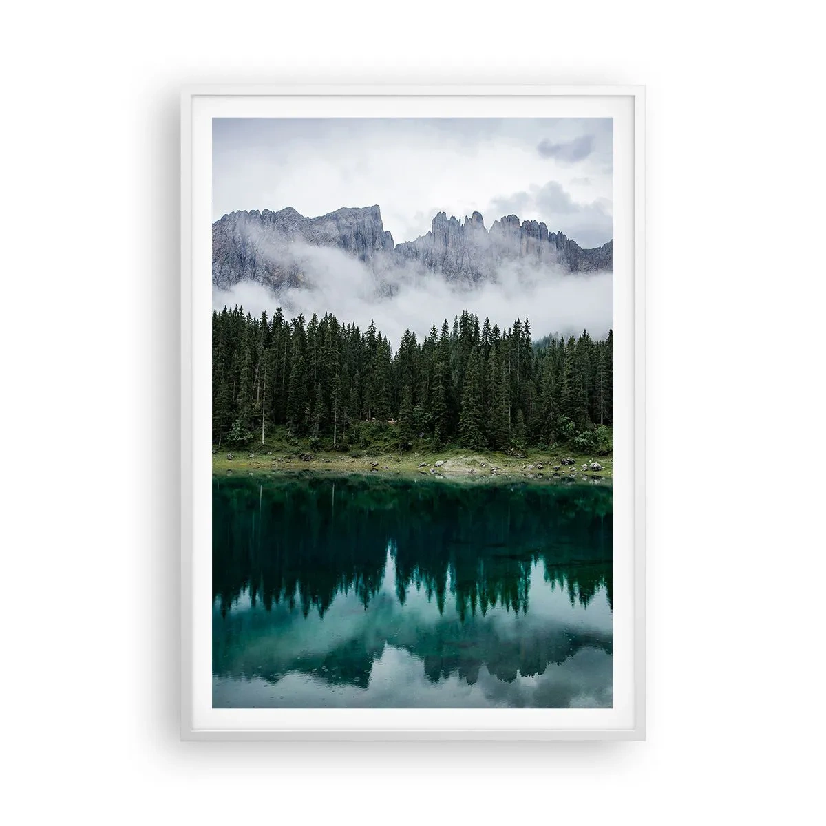 Poster în ramă albă - Liniște, liniște, să nu trezim apa care doarme... - 70x100 cm