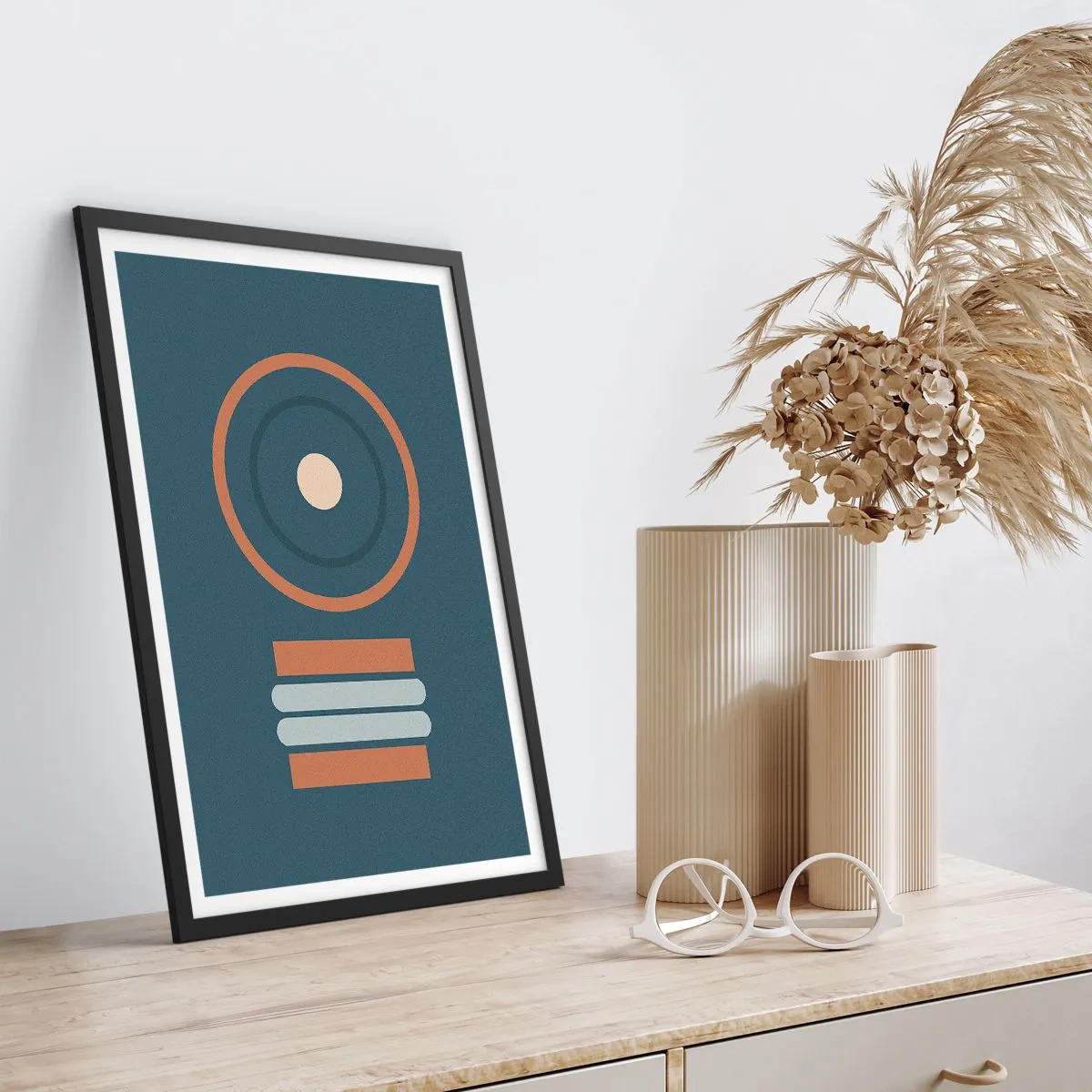 Poster în ramă neagră - Model geometric cu cercuri și dreptunghiuri în nuanțe de albastru și maro - 50x70cm - Esența problemei - Decorațiune modernă pentru perete pentru living și dormitor ARTTOR