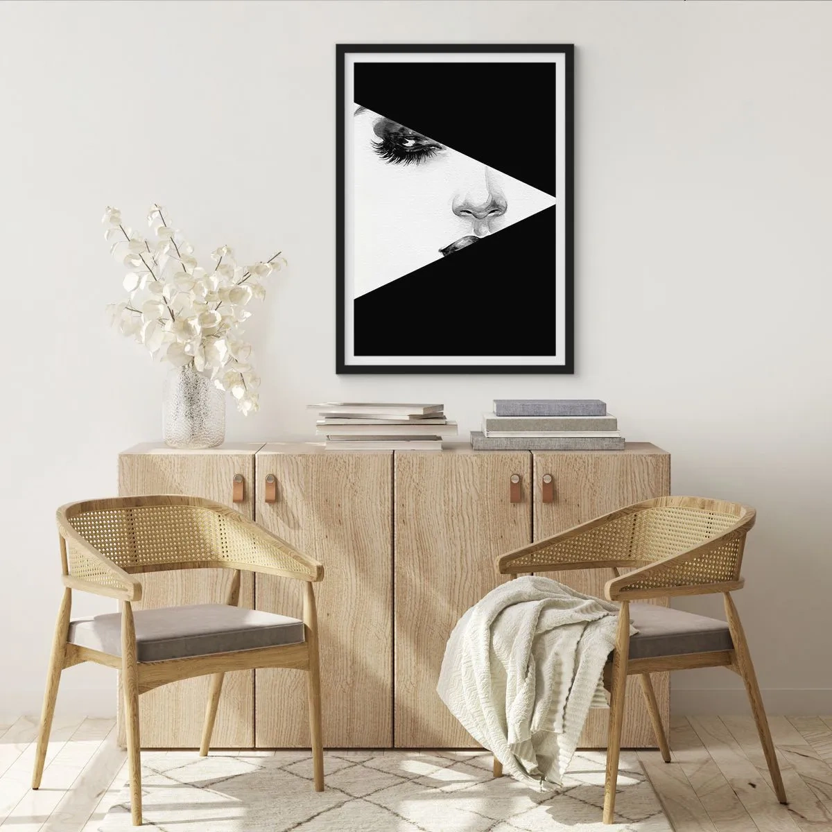 Poster în ramă neagră - Mereu nedescoperită - 70x100 cm