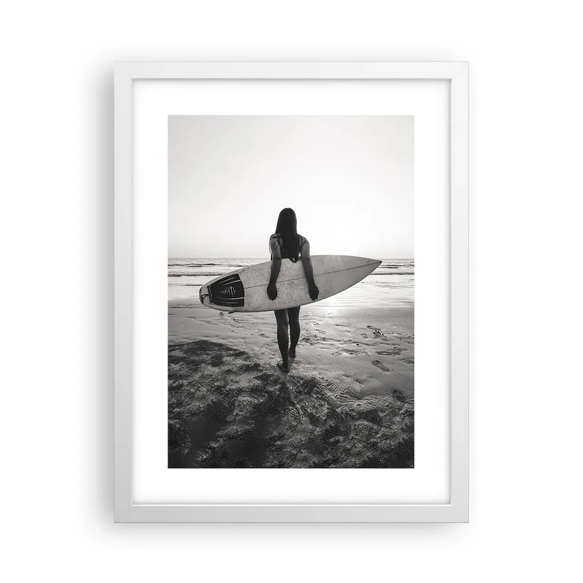 Poster în ramă albă - Fiica valului mării - 30x40 cm