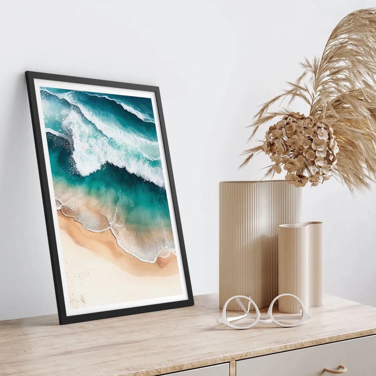 Poster în ramă neagră - Valurile mării se sparg pe plajă - 50x70cm - Întâlnire eternă - Decorațiune modernă pentru perete pentru living și dormitor ARTTOR
