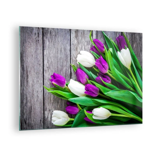 Tablou pe sticlă - Un buchet de lalele mov și albe pe un fundal de lemn - 70x50cm - În ziua festivalului de primăvară - Decorațiune modernă pentru perete pentru living și dormitor ARTTOR