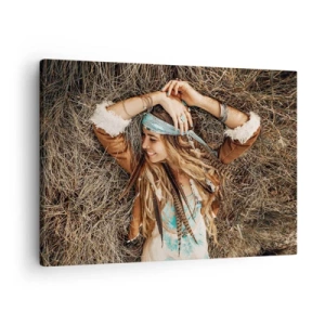 Tablou pe pânză Canvas - Femeie în stil boho întinsă pe fân - 70x50cm - În drum spre vara iubirii - Decorațiune modernă pentru perete pentru living și dormitor ARTTOR
