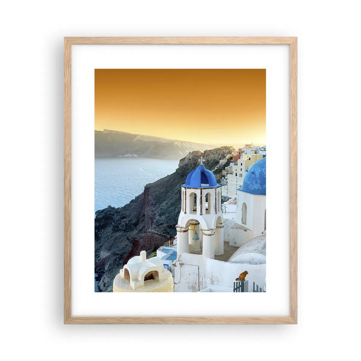 Poster în ramă de stejar deschis - Santorini - îmbrățișat de stânci - 40x50 cm